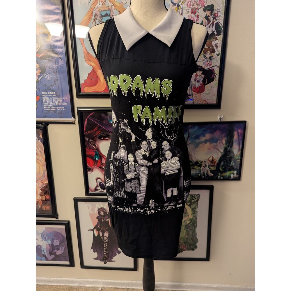 SOLD Vera's Eyecandy Addams Family Peter Pan Collar Dress Sz M
